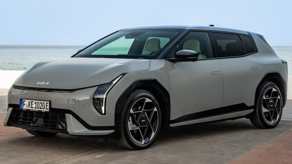 KIA EV4